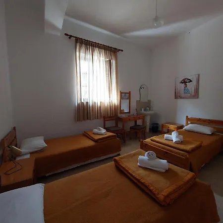 بيت ضيافة Polemarhos 4